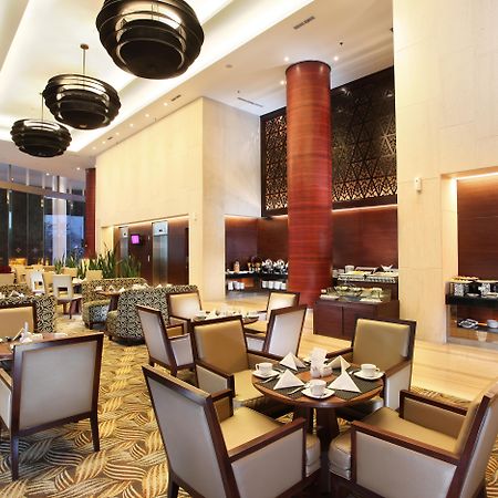 Swiss-Belinn Ska Pakanbaru Exteriör bild