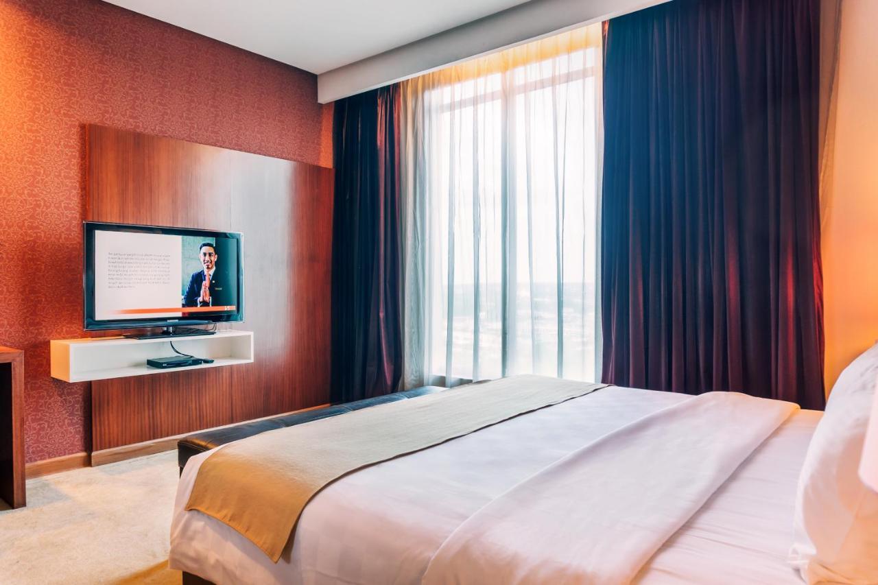 Swiss-Belinn Ska Pakanbaru Exteriör bild