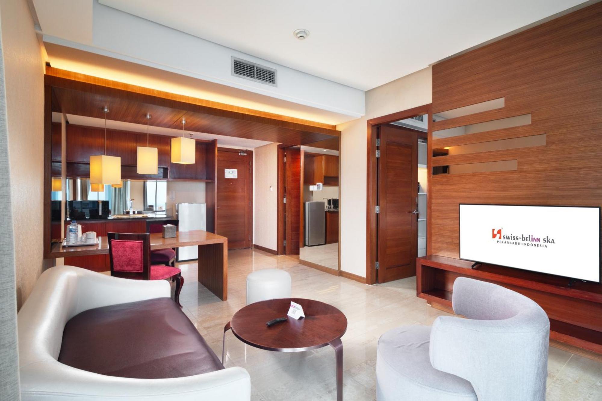 Swiss-Belinn Ska Pakanbaru Exteriör bild