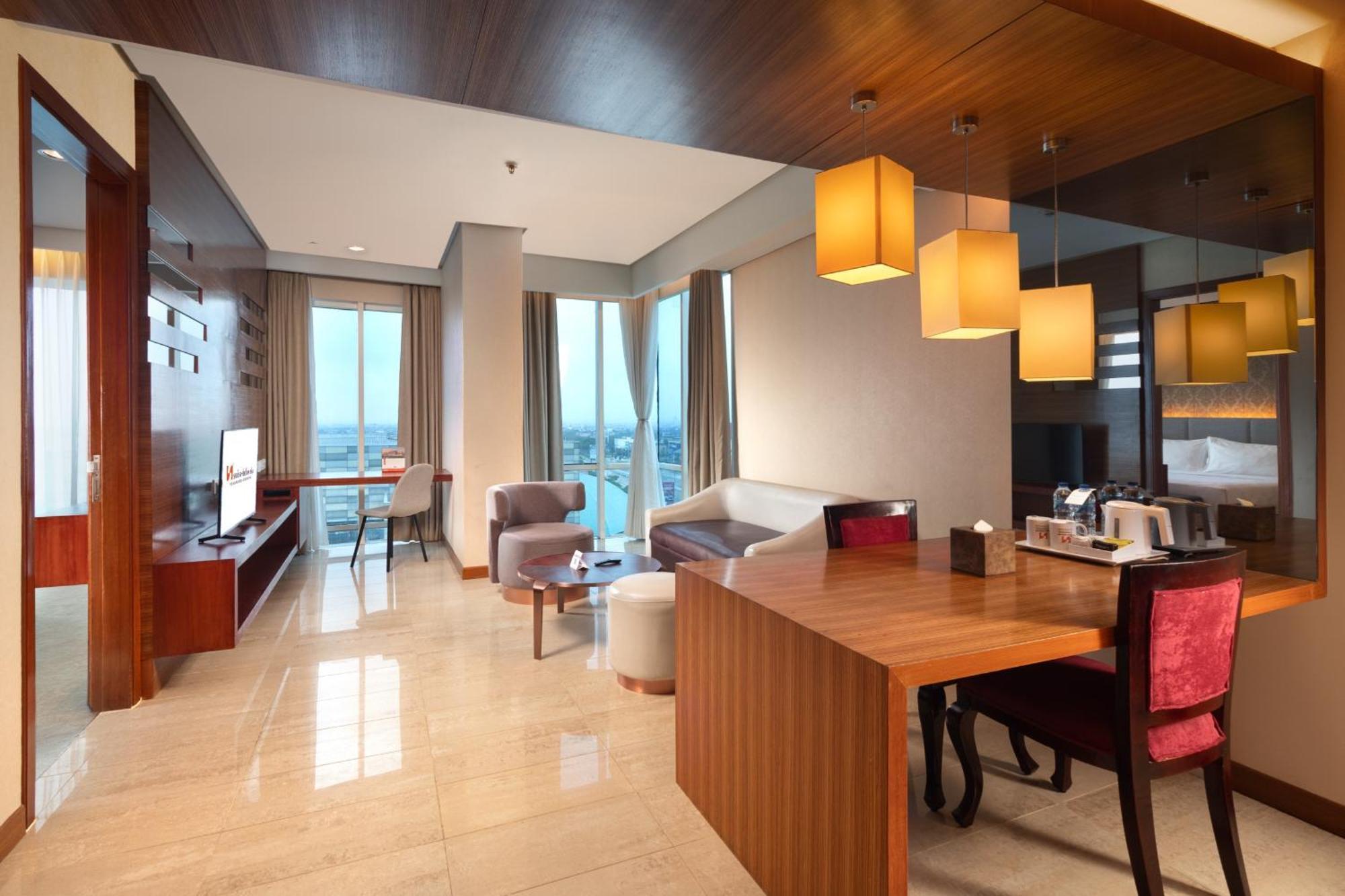 Swiss-Belinn Ska Pakanbaru Exteriör bild
