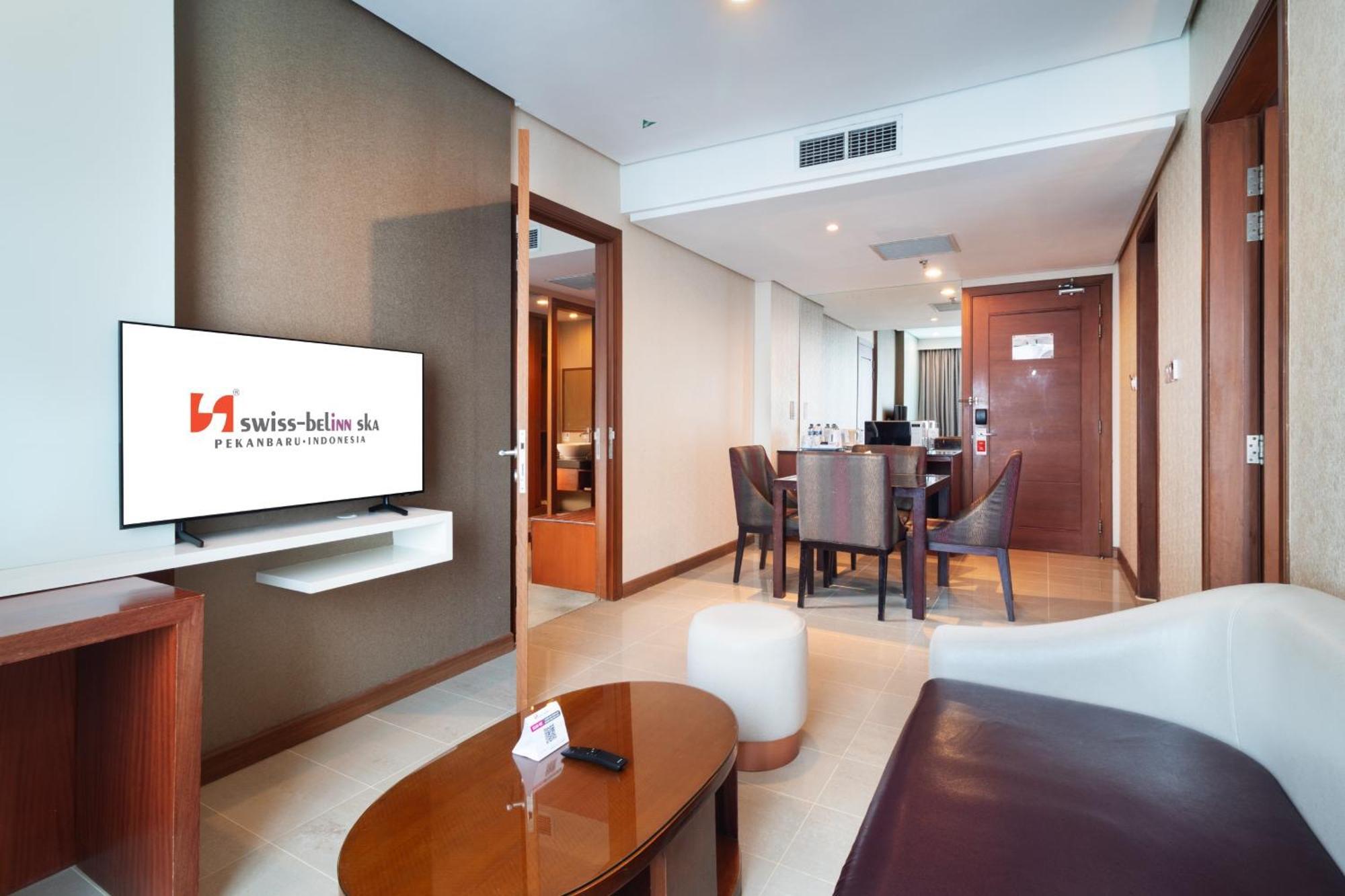 Swiss-Belinn Ska Pakanbaru Exteriör bild
